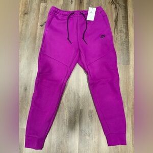 New Nike Tech Fleece Bold Berry Purple Black HV0959-505 Men's Sz L